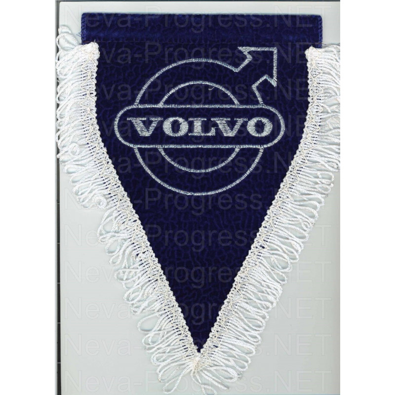 Вымпел с вышивкой VOLVO с логотипом и бахромой,черный фон. Размер 18х25 см.