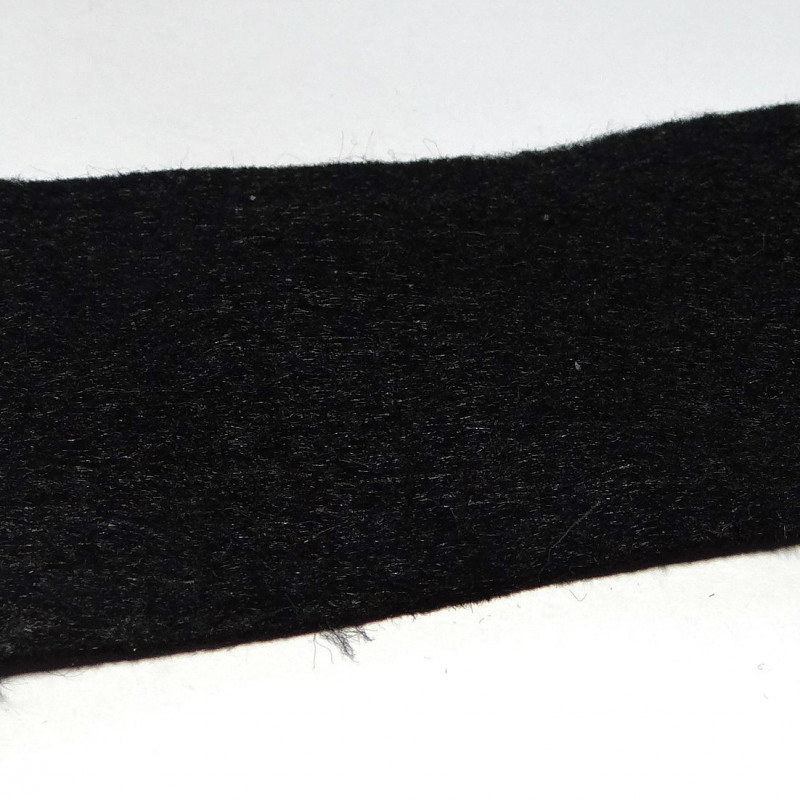Нетканый материал для вышивки шевронов 200 г./м2